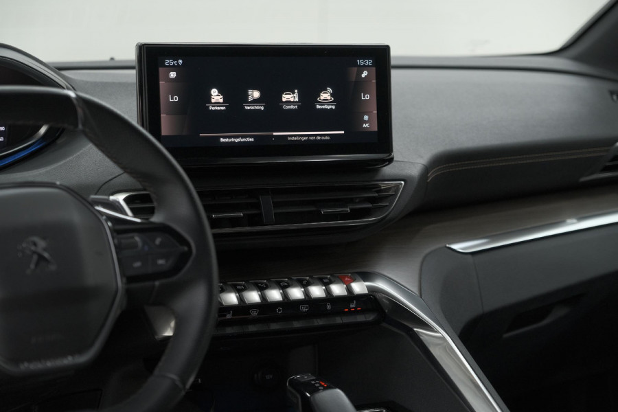 Peugeot 5008 PureTech 130 EAT8 GT Black Pack | Trekhaak | Panoramadak | 360 Camera | FOCAL® | Adaptieve Cruise Control