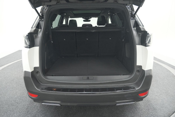 Peugeot 5008 PureTech 130 EAT8 GT Black Pack | Trekhaak | Panoramadak | 360 Camera | FOCAL® | Adaptieve Cruise Control