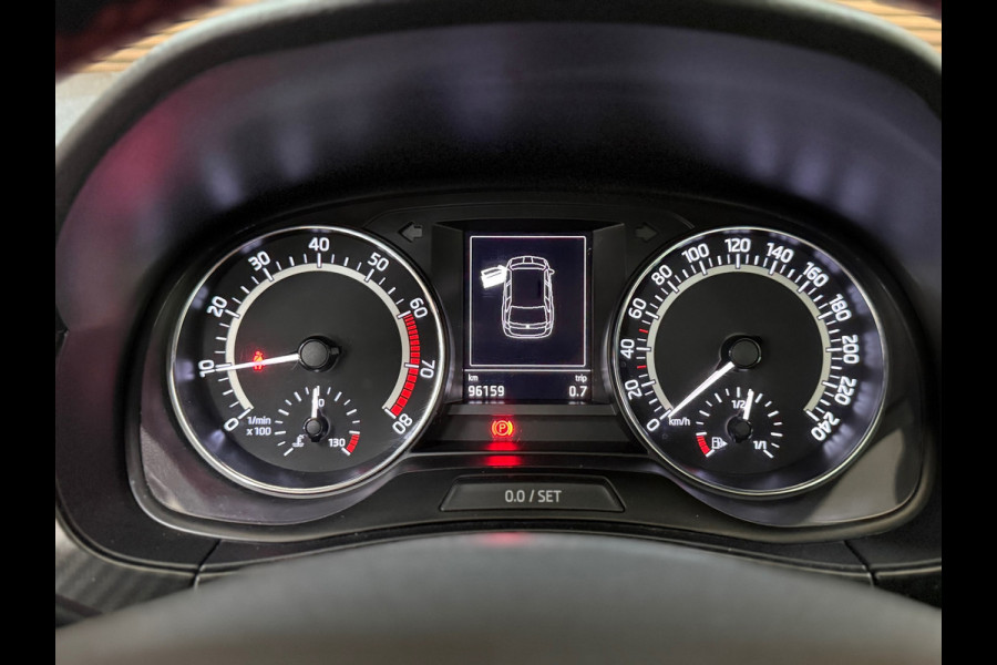 Škoda Fabia Combi 1.0 TSI 110 PK Monte Carlo | Pano | Navi| Adaptive Cruise | Keyless