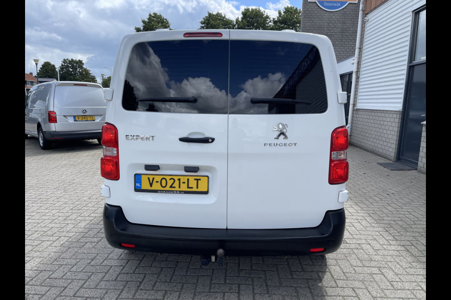Peugeot Expert 226C 1.6 BlueHDI 95 Pro automaat / vaste prijs rijklaar € 10.950 ex btw / lease vanaf € 242 / airco / cruise / trekhaak / parkeersensoren achter / euro 6