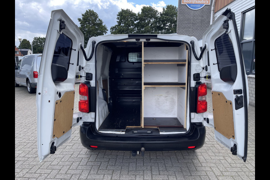 Peugeot Expert 226C 1.6 BlueHDI 95 Pro automaat / vaste prijs rijklaar € 10.950 ex btw / lease vanaf € 242 / airco / cruise / trekhaak / parkeersensoren achter / euro 6