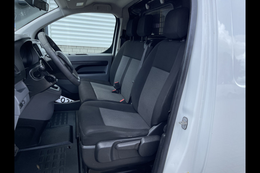 Peugeot Expert 226C 1.6 BlueHDI 95 Pro automaat / vaste prijs rijklaar € 10.950 ex btw / lease vanaf € 242 / airco / cruise / trekhaak / parkeersensoren achter / euro 6