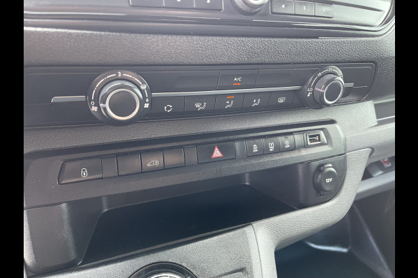 Peugeot Expert 226C 1.6 BlueHDI 95 Pro automaat / vaste prijs rijklaar € 10.950 ex btw / lease vanaf € 242 / airco / cruise / trekhaak / parkeersensoren achter / euro 6