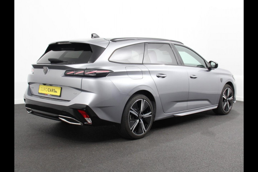 Peugeot 308 1.2 PureTech GT Climate control Adaptive cruise control Parkeersensoren Achteruitrijcamera Navigatie Voorstoelen verwarmd LED Apple Carplay/ Android Auto