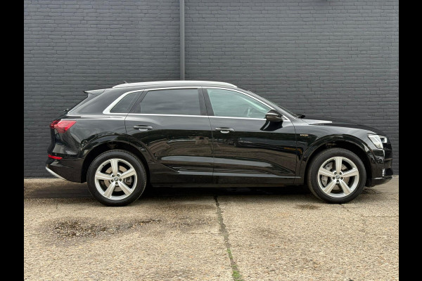 Audi e-tron E-tron 50 quattro Launch edition plus 71 kWh NAVI | PDC | CARPLAY | LEDER | STOELVERWARMING