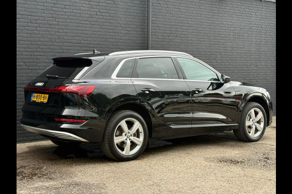 Audi e-tron E-tron 50 quattro Launch edition plus 71 kWh NAVI | PDC | CARPLAY | LEDER | STOELVERWARMING