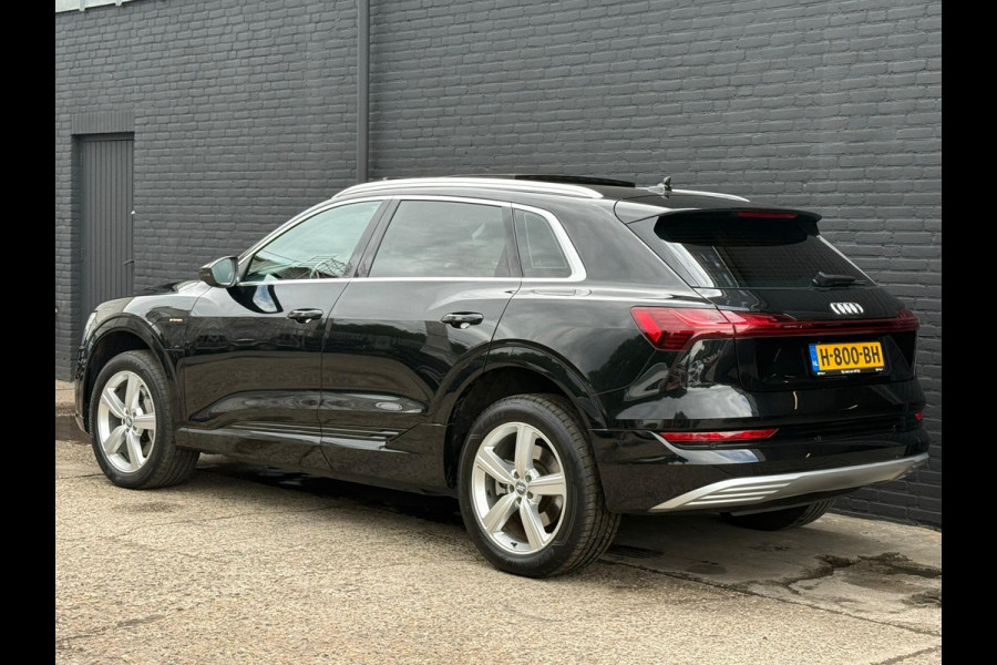 Audi e-tron E-tron 50 quattro Launch edition plus 71 kWh NAVI | PDC | CARPLAY | LEDER | STOELVERWARMING