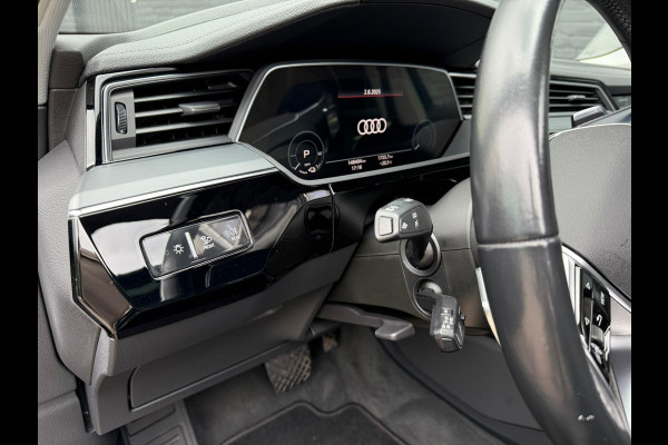 Audi e-tron E-tron 50 quattro Launch edition plus 71 kWh NAVI | PDC | CARPLAY | LEDER | STOELVERWARMING