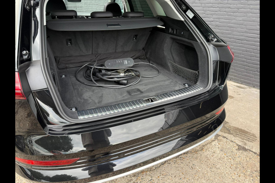 Audi e-tron E-tron 50 quattro Launch edition plus 71 kWh NAVI | PDC | CARPLAY | LEDER | STOELVERWARMING