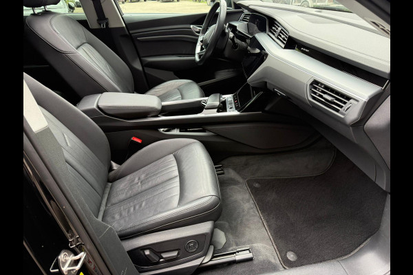 Audi e-tron E-tron 50 quattro Launch edition plus 71 kWh NAVI | PDC | CARPLAY | LEDER | STOELVERWARMING