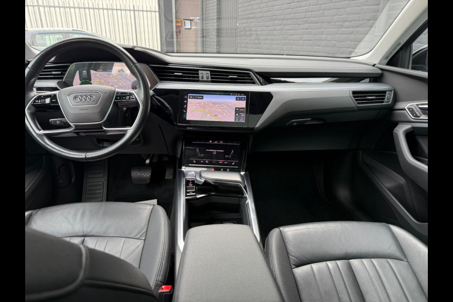 Audi e-tron E-tron 50 quattro Launch edition plus 71 kWh NAVI | PDC | CARPLAY | LEDER | STOELVERWARMING