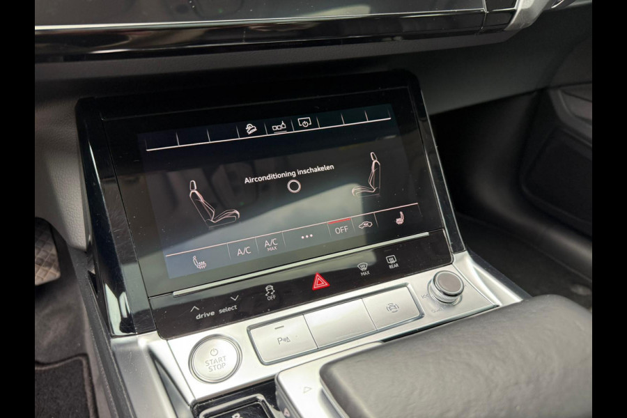 Audi e-tron E-tron 50 quattro Launch edition plus 71 kWh NAVI | PDC | CARPLAY | LEDER | STOELVERWARMING