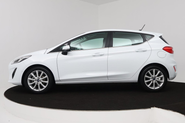 Ford Fiesta 1.0 EcoBoost Titanium (PARKEERSENSOREN, ACHTERUITRIJCAMERA, CRUISE CONTROL, LANE-ASSIST, NL-AUTO)