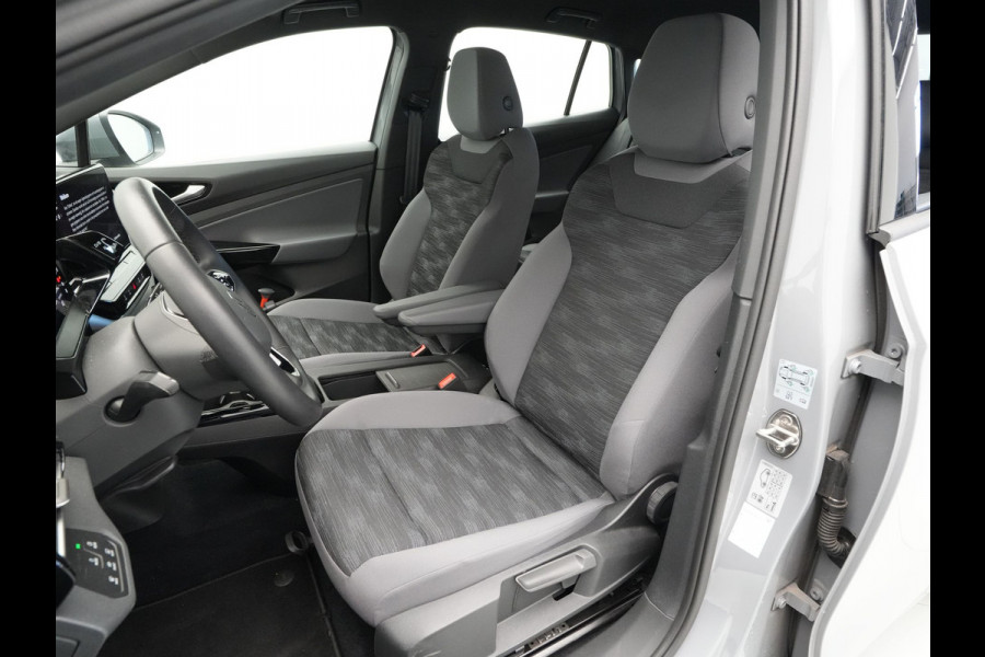 Volkswagen ID.5 Pro Business 77 kWh Navigatie Camera Acc Clima 128