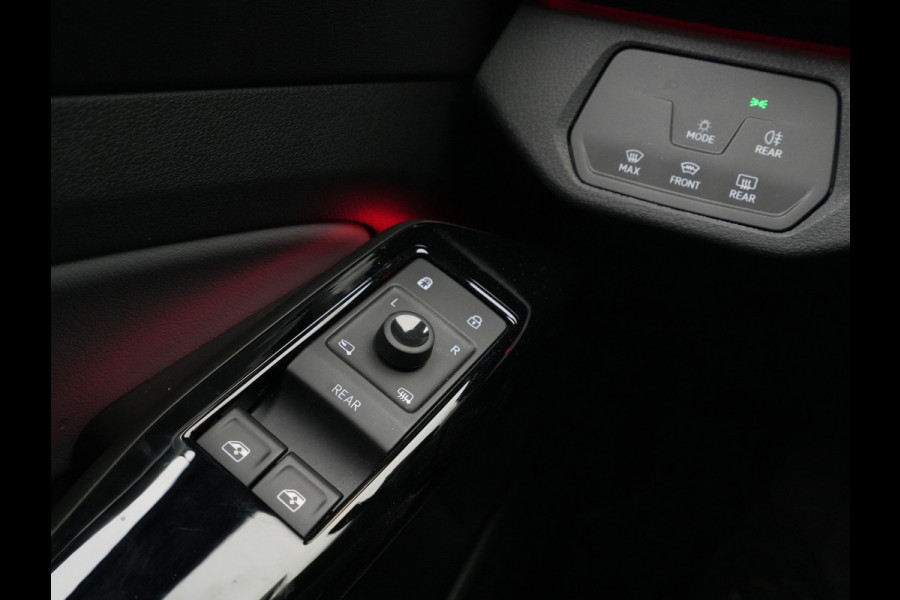 Volkswagen ID.5 Pro Business 77 kWh Navigatie Camera Acc Clima 128