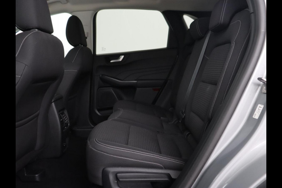 Ford Kuga 2.5 PHEV Titanium | Trekhaak | Camera | Carplay | Navigatie | Climate control | Cruise control | Bluetooth | Keyless | Digital Cockpit