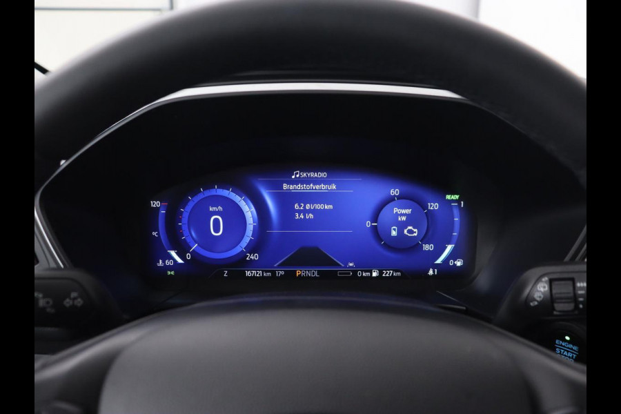 Ford Kuga 2.5 PHEV Titanium | Trekhaak | Camera | Carplay | Navigatie | Climate control | Cruise control | Bluetooth | Keyless | Digital Cockpit