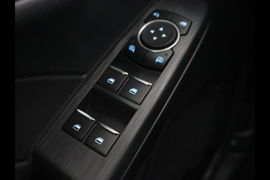 Ford Kuga 2.5 PHEV Titanium | Trekhaak | Camera | Carplay | Navigatie | Climate control | Cruise control | Bluetooth | Keyless | Digital Cockpit