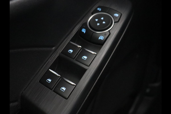 Ford Kuga 2.5 PHEV Titanium | Trekhaak | Camera | Carplay | Navigatie | Climate control | Cruise control | Bluetooth | Keyless | Digital Cockpit