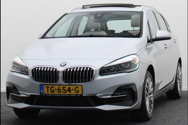 BMW 2 Serie Active Tourer 220i High Executive Automaat Panoramadak, Leer, Head-Up, Camera, Navigatie, LED