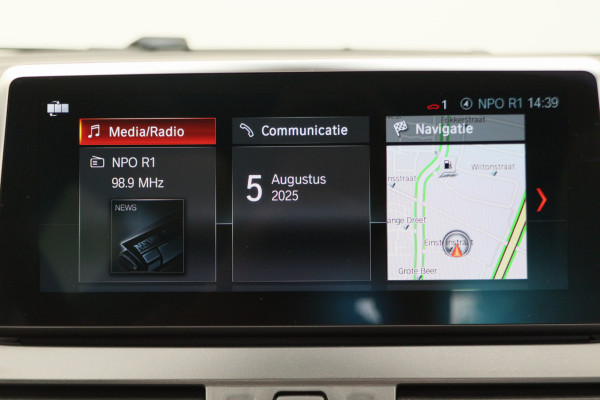 BMW 2 Serie Active Tourer 220i High Executive Automaat Panoramadak, Leer, Head-Up, Camera, Navigatie, LED