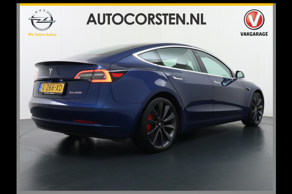Tesla Model 3 Performance 513pk 3,4 sec 0-100 ! Long Range 20"lm FSD-computer 3 AutoPilot Carbon-Spoiler Premium-HiFi Pano.dak Camera Leer Ada Navigatiesysteem full map LED-a+v Comfortstoel(en) ACC Dual-ECC DAB Voorverwarmen interieur via App Keyless via Telefoonsleutel One-Pedal-Drive 4wd Rode Remklauwen Carbon-Spoiler Premium Audio Veel grip door 4WD vierwielaandrijving.  Origineel Nederlandse auto ! nieuwprijs euro 65.680 euro Accu garantie 23-12-2027