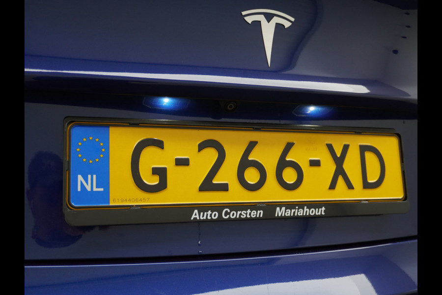 Tesla Model 3 Performance 513pk 3,4 sec 0-100 ! Long Range 20"lm FSD-computer 3 AutoPilot Carbon-Spoiler Premium-HiFi Pano.dak Camera Leer Ada Navigatiesysteem full map LED-a+v Comfortstoel(en) ACC Dual-ECC DAB Voorverwarmen interieur via App Keyless via Telefoonsleutel One-Pedal-Drive 4wd Rode Remklauwen Carbon-Spoiler Premium Audio Veel grip door 4WD vierwielaandrijving.  Origineel Nederlandse auto ! nieuwprijs euro 65.680 euro Accu garantie 23-12-2027