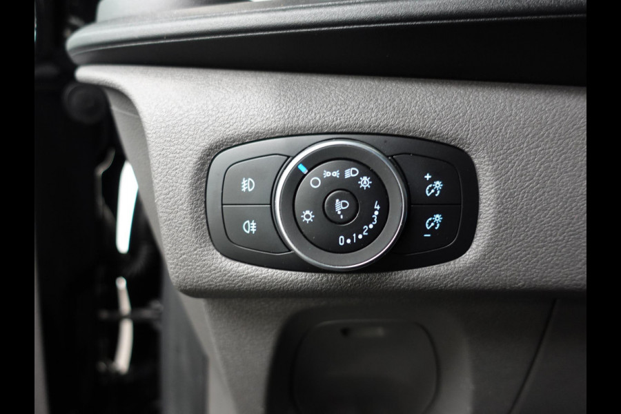Ford Transit Custom 300 2.0 TDCI L2H1 Limited Dubbele cabine Aut. Navi| Airco| 2 Schuifdeuren | Trekhaak| PDC| Carplay| DAB|