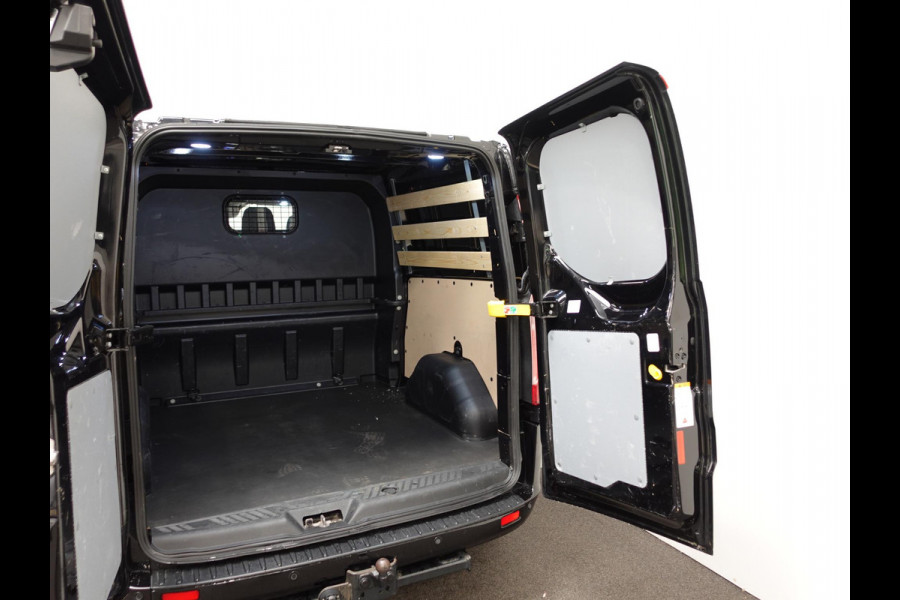 Ford Transit Custom 300 2.0 TDCI L2H1 Limited Dubbele cabine Aut. Navi| Airco| 2 Schuifdeuren | Trekhaak| PDC| Carplay| DAB|