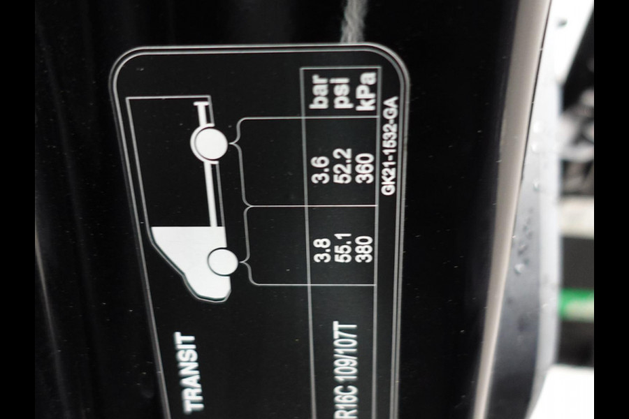 Ford Transit Custom 300 2.0 TDCI L2H1 Limited Dubbele cabine Aut. Navi| Airco| 2 Schuifdeuren | Trekhaak| PDC| Carplay| DAB|