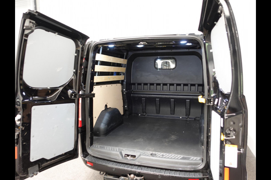 Ford Transit Custom 300 2.0 TDCI L2H1 Limited Dubbele cabine Aut. Navi| Airco| 2 Schuifdeuren | Trekhaak| PDC| Carplay| DAB|