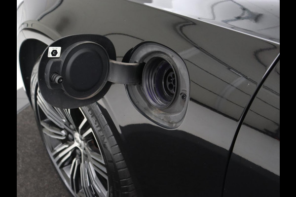 Volvo V90 2.0 T8 Recharge AWD R-Design | Stoel & stuurverwarming | Trekhaak | Adaptive cruise | Camera | Carplay | BLIS | Carplay | Navigatie | Keyless | Achterbankverwarming