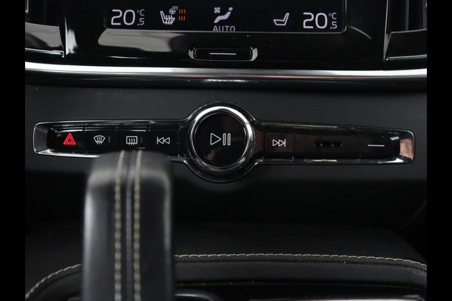 Volvo V90 2.0 T8 Recharge AWD R-Design | Stoel & stuurverwarming | Trekhaak | Adaptive cruise | Camera | Carplay | BLIS | Carplay | Navigatie | Keyless | Achterbankverwarming