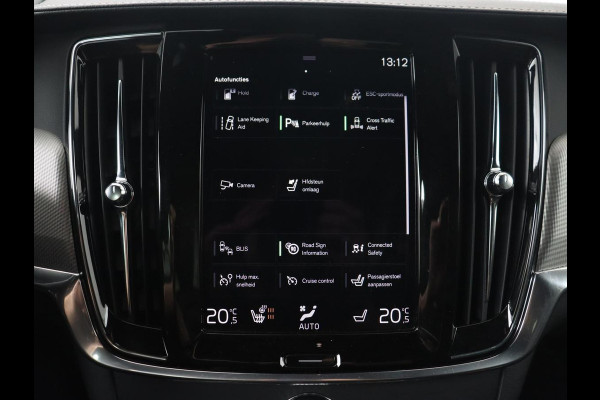 Volvo V90 2.0 T8 Recharge AWD R-Design | Stoel & stuurverwarming | Trekhaak | Adaptive cruise | Camera | Carplay | BLIS | Carplay | Navigatie | Keyless | Achterbankverwarming
