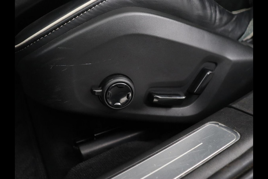 Volvo V90 2.0 T8 Recharge AWD R-Design | Stoel & stuurverwarming | Trekhaak | Adaptive cruise | Camera | Carplay | BLIS | Carplay | Navigatie | Keyless | Achterbankverwarming