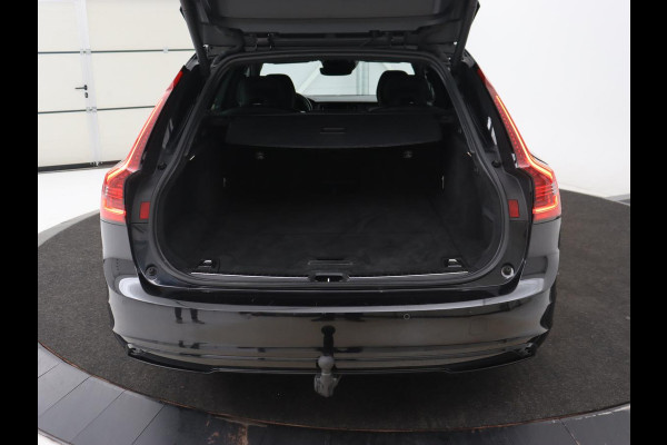 Volvo V90 2.0 T8 Recharge AWD R-Design | Stoel & stuurverwarming | Trekhaak | Adaptive cruise | Camera | Carplay | BLIS | Carplay | Navigatie | Keyless | Achterbankverwarming