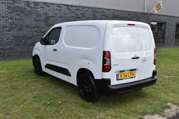 Opel Combo 1.5 BlueHDi 130 S&S L1 Euro 6 Automaat diesel Navigatie applecarplay Betimmering Lm Velgen