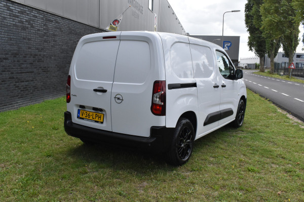 Opel Combo 1.5 BlueHDi 130 S&S L1 Euro 6 Automaat diesel Navigatie applecarplay Betimmering Lm Velgen