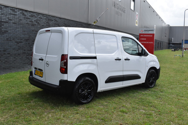 Opel Combo 1.5 BlueHDi 130 S&S L1 Euro 6 Automaat diesel Navigatie applecarplay Betimmering Lm Velgen