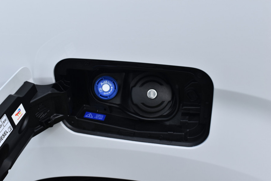 Opel Combo 1.5 BlueHDi 130 S&S L1 Euro 6 Automaat diesel Navigatie applecarplay Betimmering Lm Velgen
