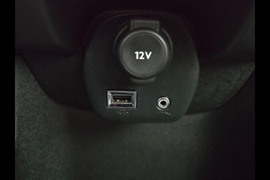 Peugeot 108 Occasion in zwart met airco en bluetooth connecten | Tweedehands Peugeot 108 zwart | Dagrij led | 5 deurs | Zuinig