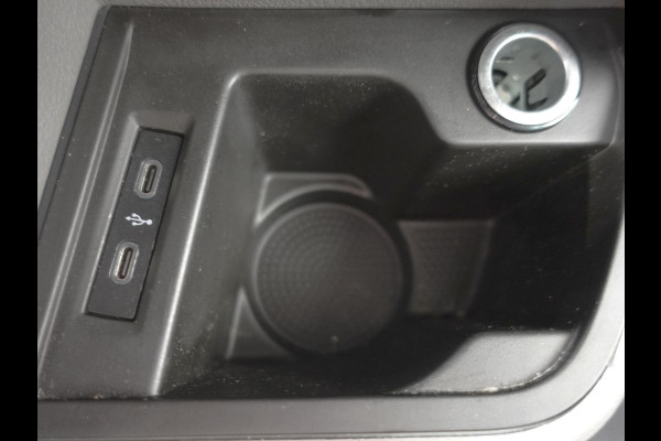 Volkswagen Transporter 2.0 TDI L2H1 Automaat Dubbele Cabine Airco Cruise Navi Parkeersensoren