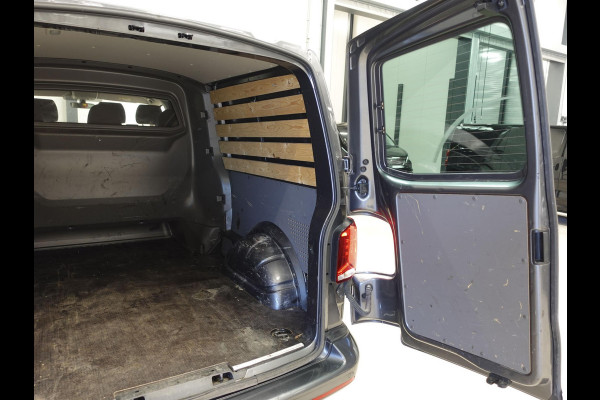 Volkswagen Transporter 2.0 TDI L2H1 Automaat Dubbele Cabine Airco Cruise Navi Parkeersensoren