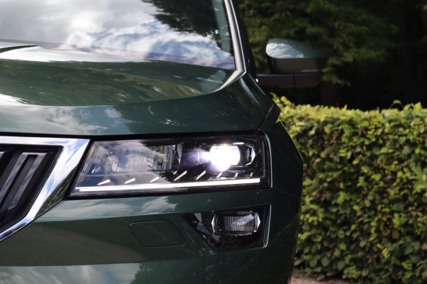 Škoda Karoq 1.0 TSI Business Edition Plus | Camera | Stoelverwarming + elektr. verstelbaar | Navi |
