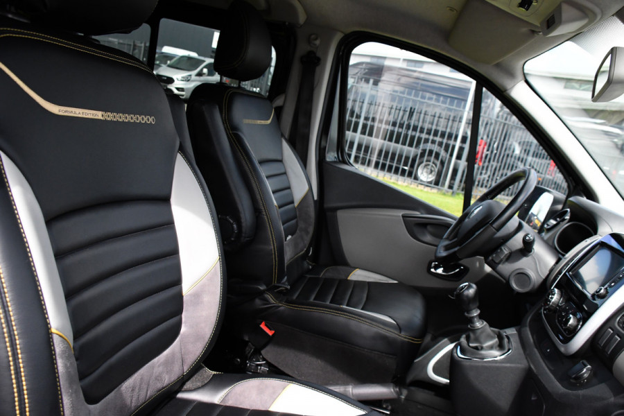 Renault Trafic 1.6 dCi T29 L2H1 DC Formula Edition Camera, Cruise, 145pk, 2 x Schuifdeur, Leder, multimedia, Clima, Trekhaak, Uniek!