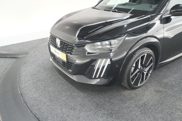 Peugeot 208 Hybrid 136 e-DCS6 GT | 360 Camera | Adaptieve Cruise Control | Dodehoekdetectie | Apple Carplay