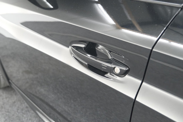 Peugeot 208 Hybrid 136 e-DCS6 GT | 360 Camera | Adaptieve Cruise Control | Dodehoekdetectie | Apple Carplay