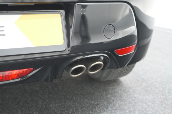 Peugeot 208 Hybrid 136 e-DCS6 GT | 360 Camera | Adaptieve Cruise Control | Dodehoekdetectie | Apple Carplay