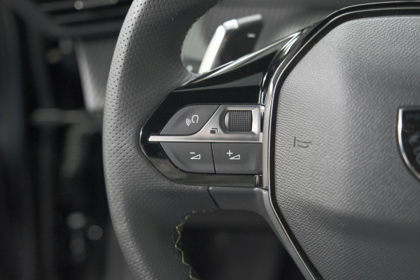 Peugeot 208 Hybrid 136 e-DCS6 GT | 360 Camera | Adaptieve Cruise Control | Dodehoekdetectie | Apple Carplay