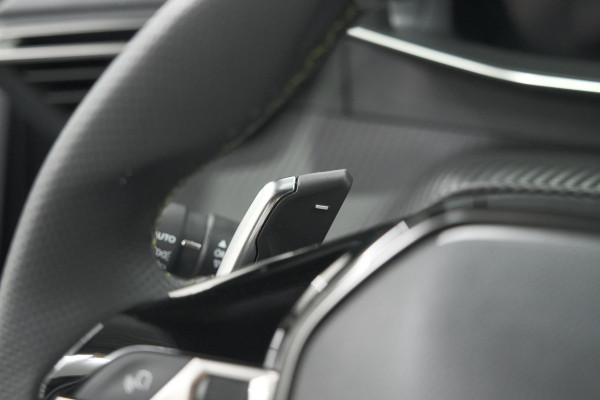 Peugeot 208 Hybrid 136 e-DCS6 GT | 360 Camera | Adaptieve Cruise Control | Dodehoekdetectie | Apple Carplay